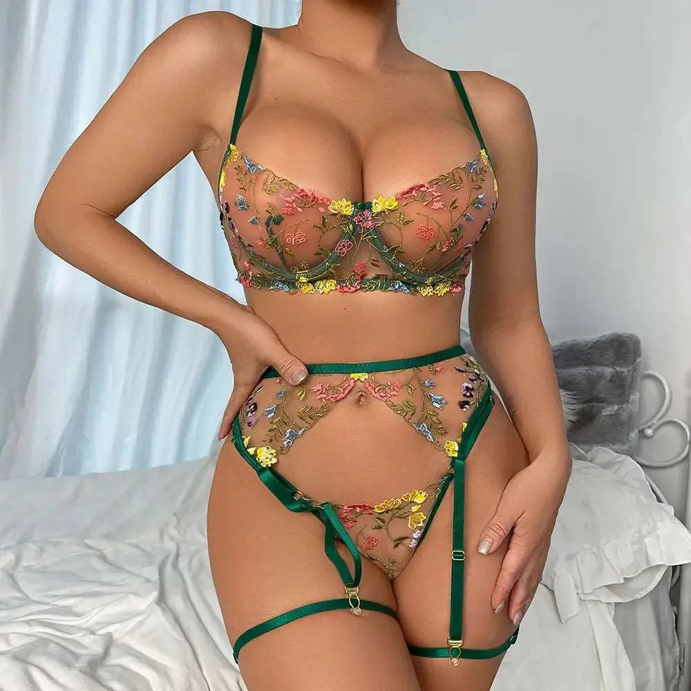 Wearables clothing 3-piece floral lace lingerie set