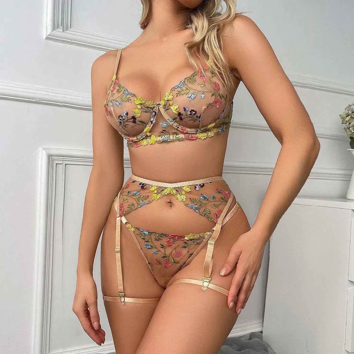 Wearables clothing 3-piece floral lace lingerie set