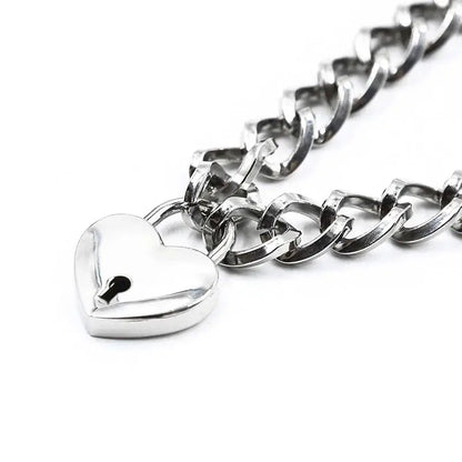 Bondage clothing jewelry locked heart collar choker chain